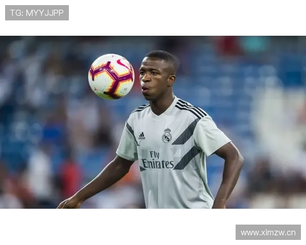 维尼修斯 vs 罗比尼奥：早期模板相似度与风格差异